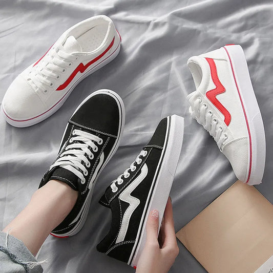 New Black white Striped Canvas Shoes Woman  Breathable Skateboarding Students Sneakers Leisure Tenis  Flat Shoes