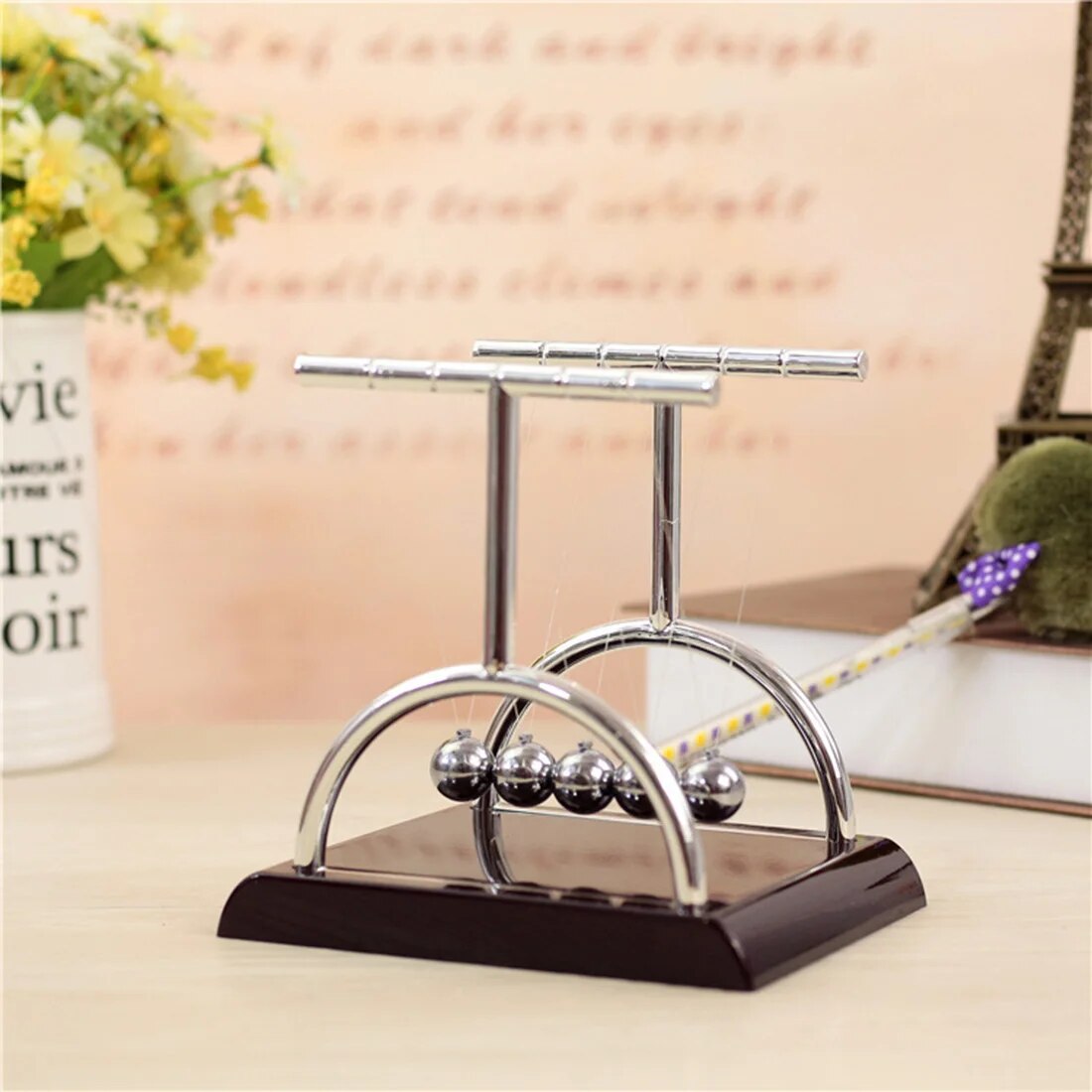 2019 New T Shaped Newton Cradle Balance Ball Science Puzzle Fun Desk Toy Stress Reliever Kinetic Motion Toy For Home And Office