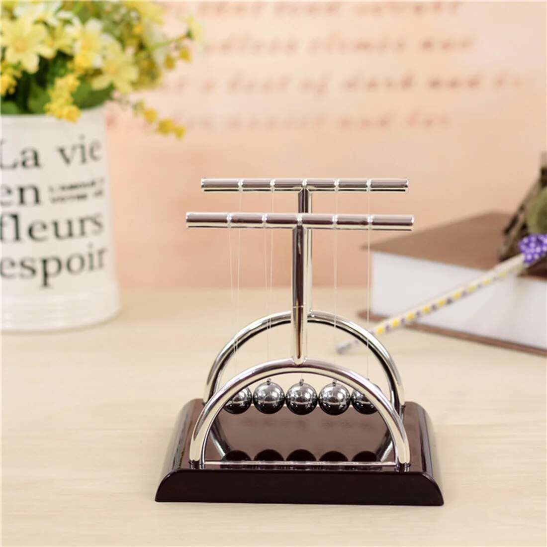 2019 New T Shaped Newton Cradle Balance Ball Science Puzzle Fun Desk Toy Stress Reliever Kinetic Motion Toy For Home And Office