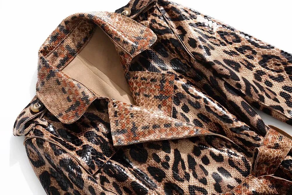 European and American women's 2019 winter clothing new  Long sleeve lapel  Leopard print  lace-up  Trench coat