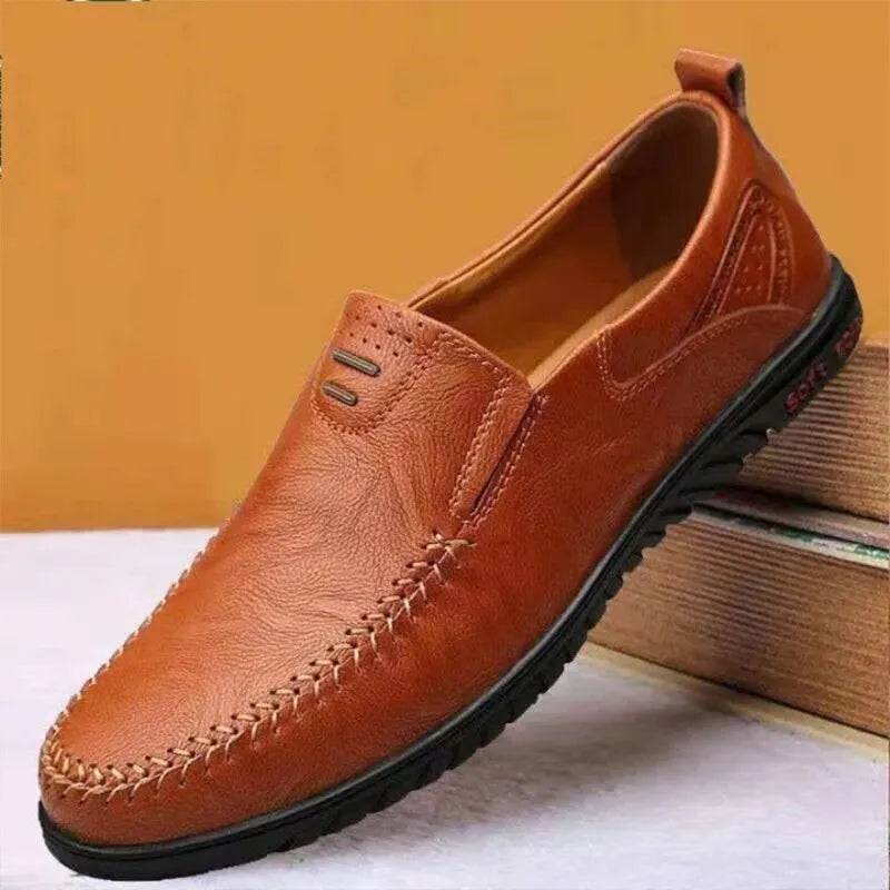 2023 Men Casual Shoes Luxury Brand Casual Slip on Formal Loafers Men Moccasins Italian Black Male Driving Shoes